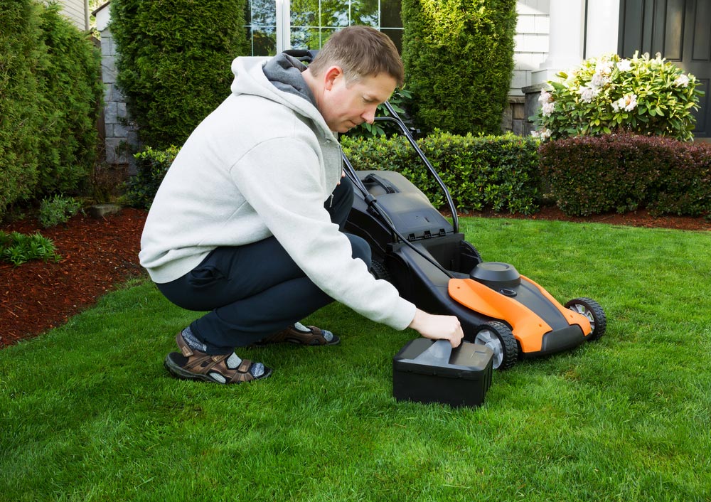 How to Clean Electric Lawn Mower? 
